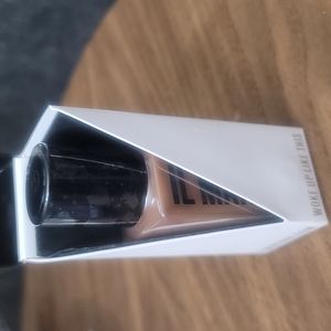 IL Makiage Foundation #225